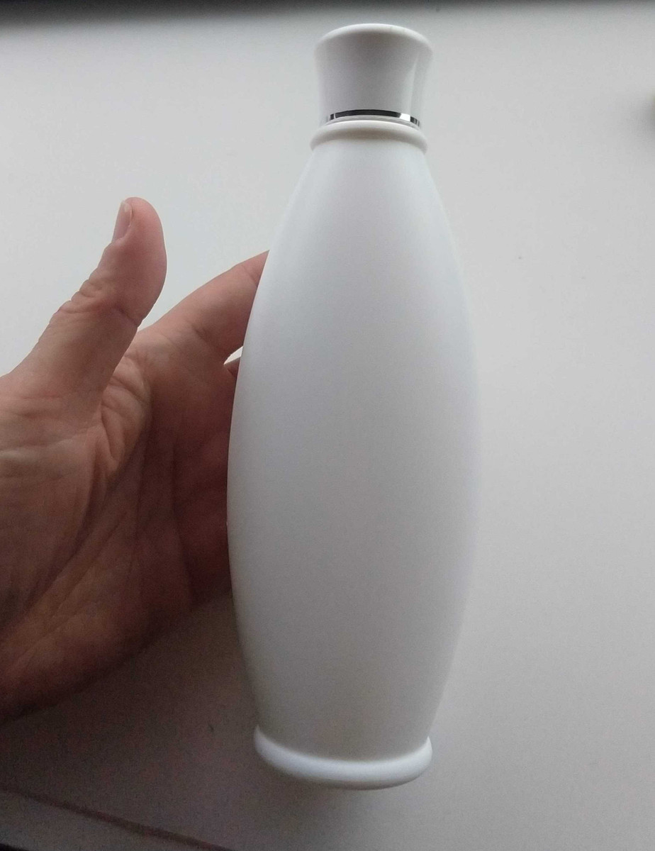 280 ml White HDPE Plastic Lotion Bottle with Orifice Reducer and Overcap | Plastic Bottles