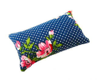 Turkish Emery Sand filled Pincushion to keep your sewing, quilting needles organized, clean and sharp