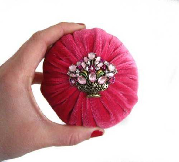 4" Pink Velvet Emery Pincushions - Keep Your Needles Clean & Sharp | Emery Pincushions, Pincushion Fillings