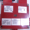Honeywell 2CLSB1S4D 24VDC Micro Switch Cable Pull Safety Limit Switch