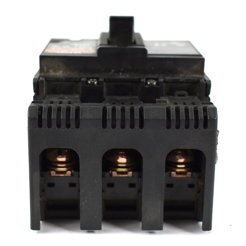 Fuji EA103AC BB3EEAC-100 Auto Circuit Breaker 100A 3P 400VAC Fuji EA103AC BB3EEAC-100 Auto Circuit Breaker 100A 3P 400VAC