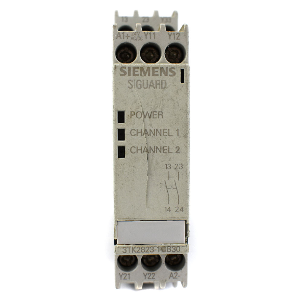 Siemens 3TK2823-1CB30 Siguard Safety Relay with Relay-Enabled
