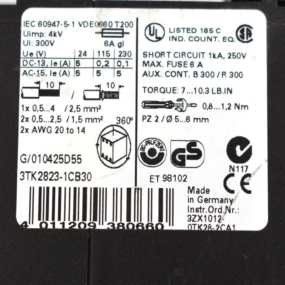 Siemens 3TK2823-1CB30 Siguard Safety Relay with Relay-Enabled