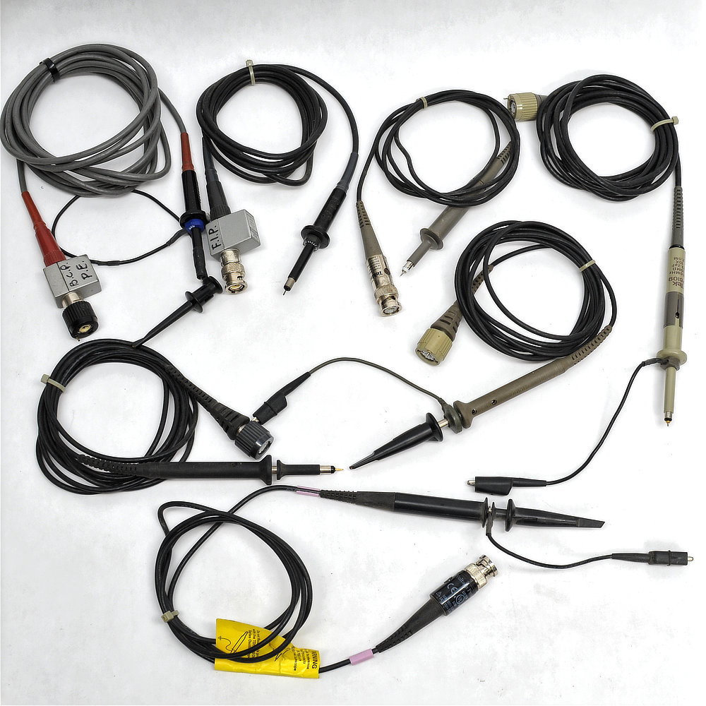 Tektronix Passive Voltage Oscilloscope Probes 5:1x, 10:1x