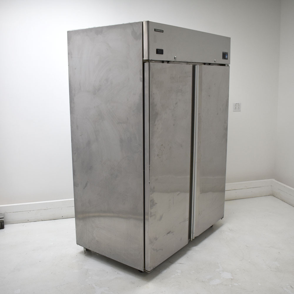 Hoshizaki CF2B-FS Freezer 2-Section 2-Door Upright Full Stainless