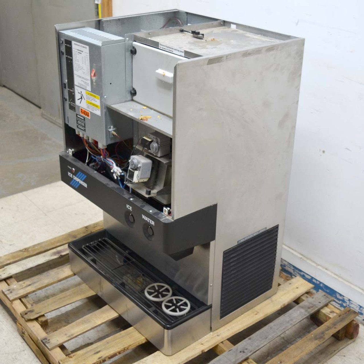 Hoshizaki DCM-500BAF Air-Cooled Ice Maker / Dispenser 40lbs