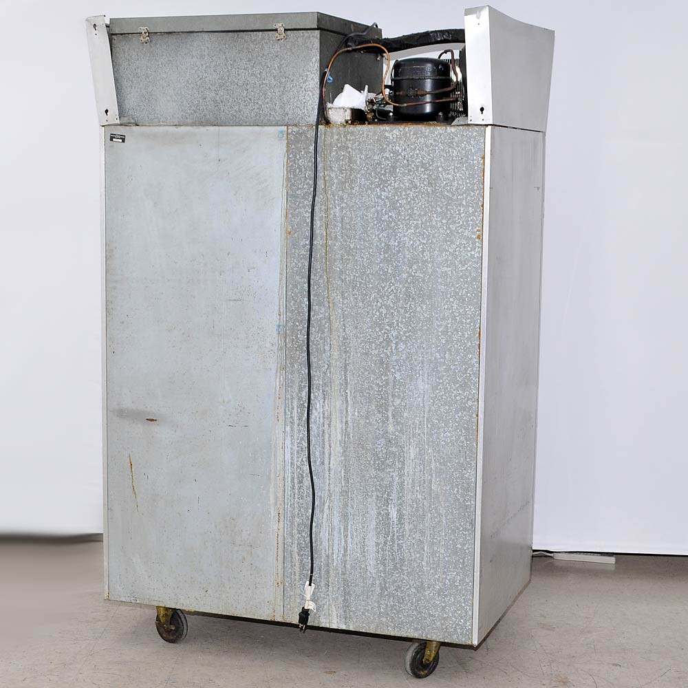 Raetone AR-47-S6 HD 4-door Commercial Refrigerator has Cosmetic Issues
