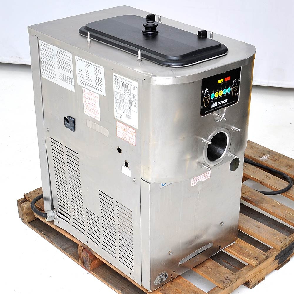 Taylor Crown C706 Soft Serve Frozen Yogurt Ice Cream Machine 1PH