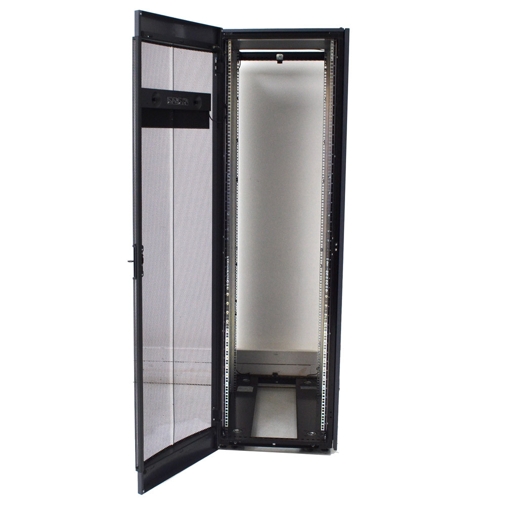 NetApp NetShelter NAC-0501 Server Rack 42U Enclosure