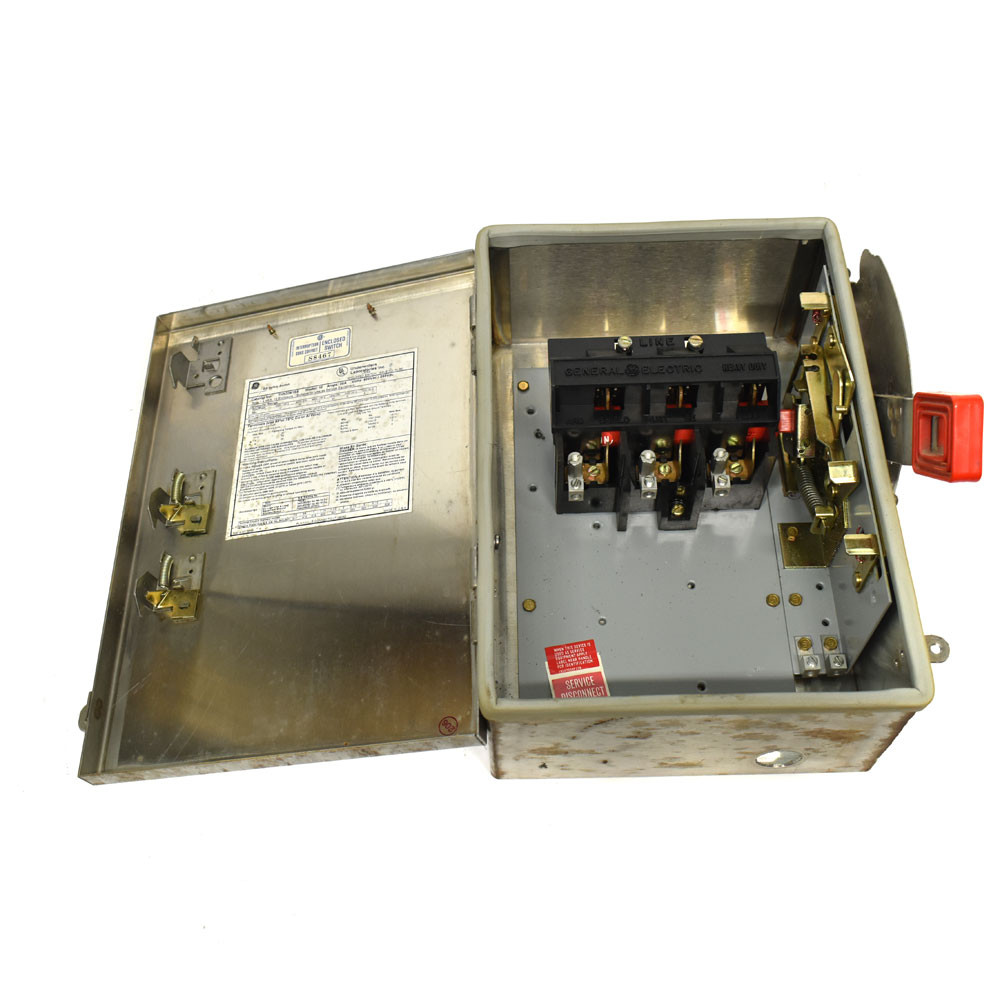 General Electric GE THN3361SS Model 10 30A Safety Switch