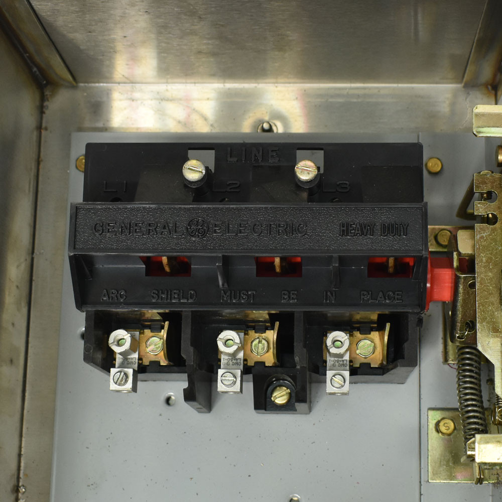 General Electric GE THN3361SS Model 10 30A Safety Switch