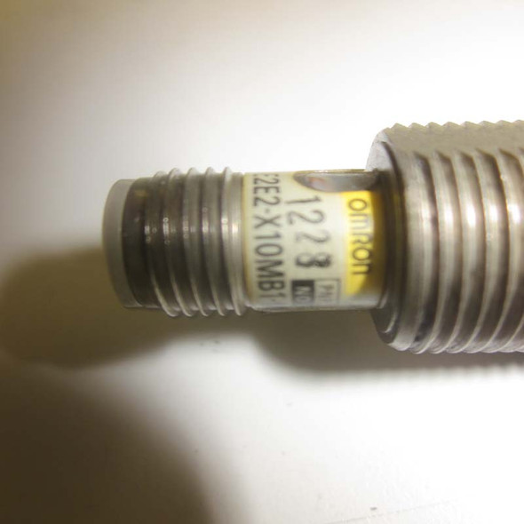 5 Omron E2E2-X10MB1-M1 12-24VDC Inductive Proximity General Purpose Sensors