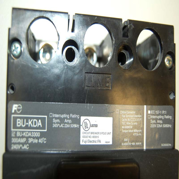 Fuji Electric BU-KDA 300A/240VAC 22kA 3-Pole Circuit Breaker BU-KDA3300 w/Lugs