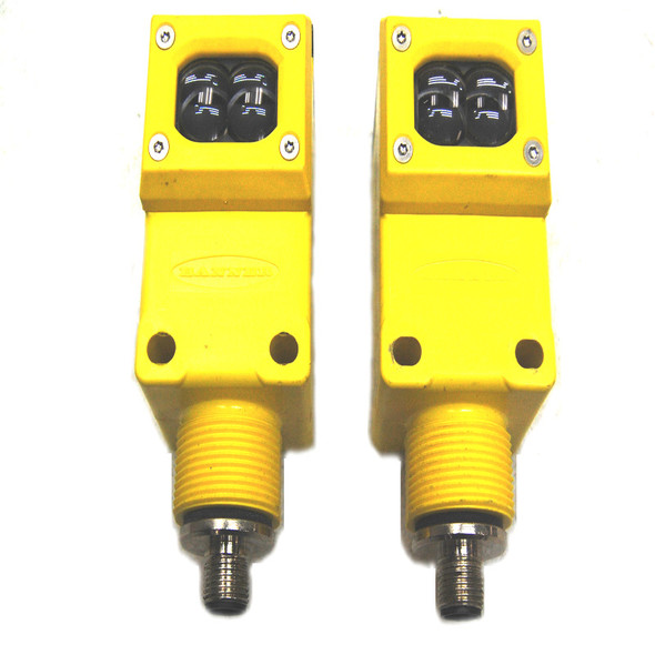 (Lot of 2) Banner Engineering Q45XDN2DLQ6 Diffuse Proximity Sensors 11-25VDC