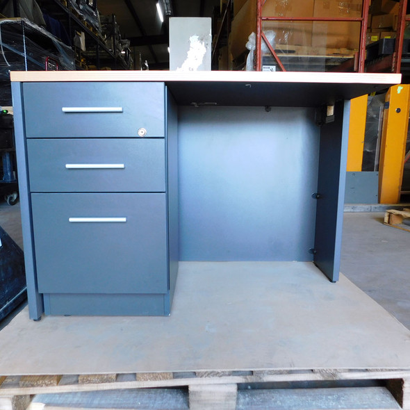 Artopex Executive Desk w/ Pedestal Drawer 42" L x 24" D x 29" H Artopex Executive Desk w/ Pedestal Drawer 42" L x 24" D x 29" H