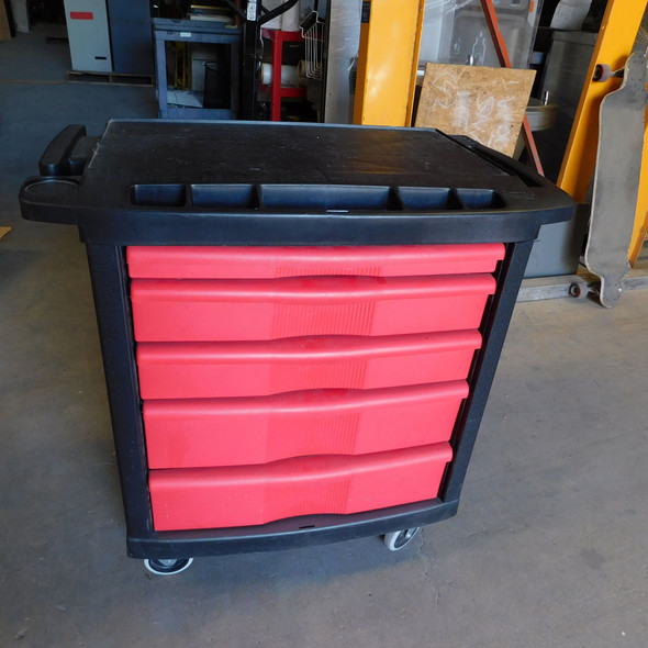 Rubbermaid 5-Drawer Mobile Work Center Tool and Supply Storage Chest