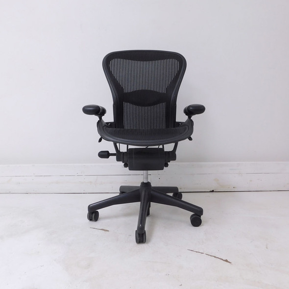 Herman Miller Classic Aeron Office Chair Size B w/ Lumbar Support Pad