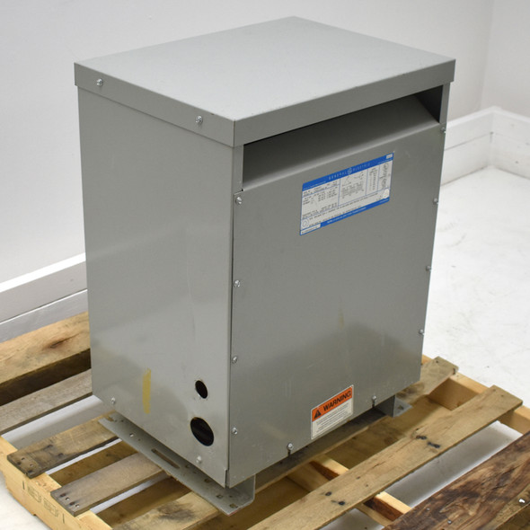 GE 9T23B3872 NEMA Class AA Dry Type Transformer 480V 60Hz 3PH 30KVA Type QL GE 9T23B3872 NEMA Class AA Dry Type Transformer 480V 60Hz 3PH 30KVA Type QL