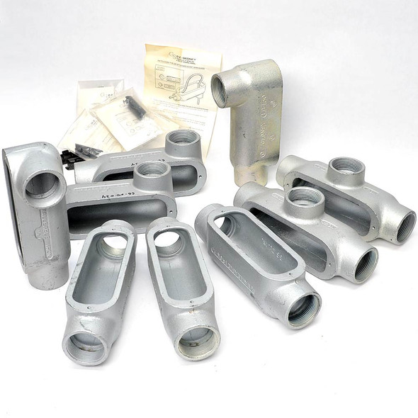 Gedney 1-1/2" Conduit Bodies Straight/Right Angle Fittings Iron (9)