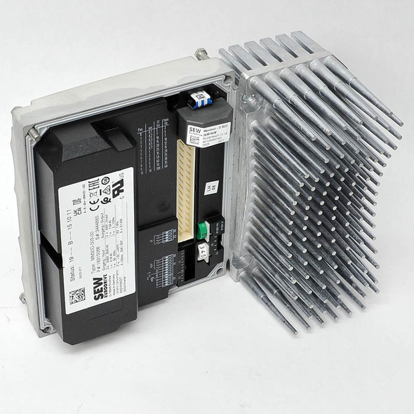 SEW Eurodrive MM30D-503-00 5HP 3kW AC Motor Drive 460V 3phase Inverter