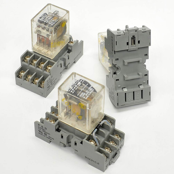 Potter & Brumfield 27E894 Relay Sockets with KHU-17D11-24 24VDC Relays (5)