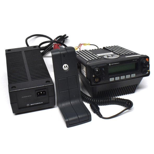 Motorola XTL 2500 Mobile Radio with Desktop Microphone and Speaker Tray