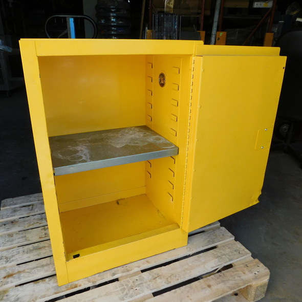 Sandusky Flammable Liqiud Storage Cabinet 12-Gallon 35" x 18" x 23" Yellow
