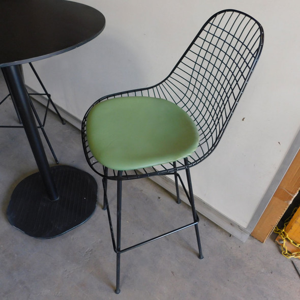 Herman Miller Eames Wire Stools w/ TON Hexagon Bar Height Table 31.5" Dia.