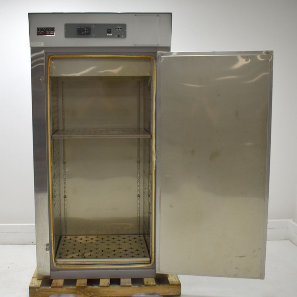VWR Scientific Model 1685 HAFO 1600 Series Horizontal Air Flow Chamber Oven