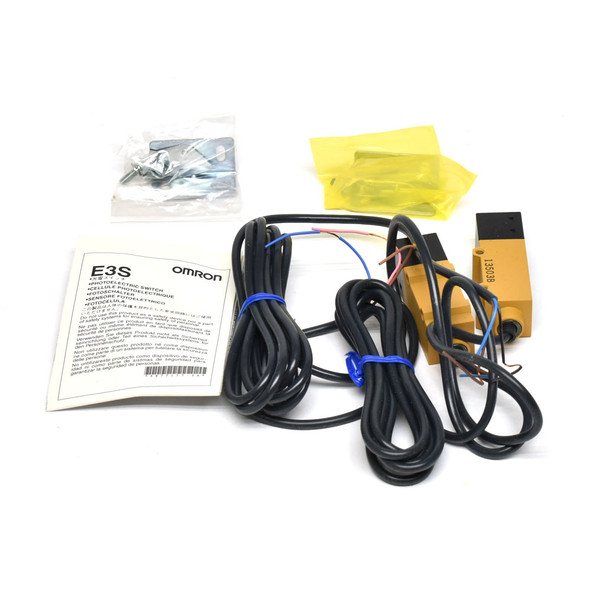 Omron E3S-5E41 Photoelectric Sensor 12-24VDC 2m