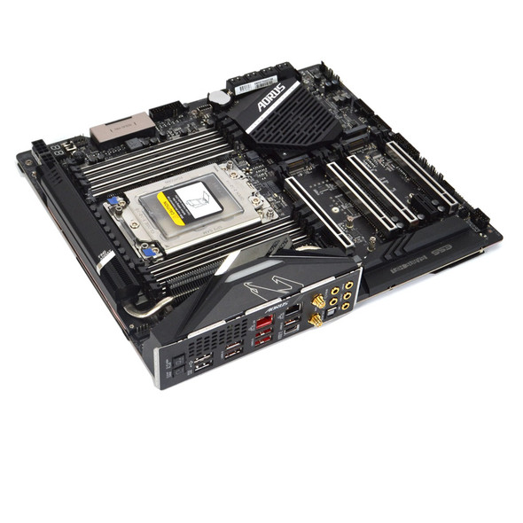 Gigabyte TRX40 AORUS MASTER E-ATX Motherboard