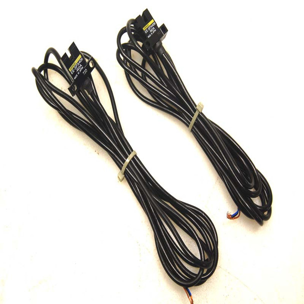 (Lot of 2) NEW Omron EE-SPX406-W2A Photoelectric Through-Beam Sensors 24VDC