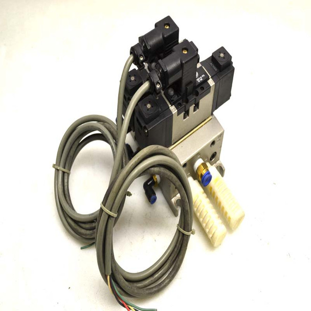 SMC VS7-6-FG-S-1N & VS7-6-FG-D-1N 100VAC 4/5 Port Solenoid Valves w/Manifold