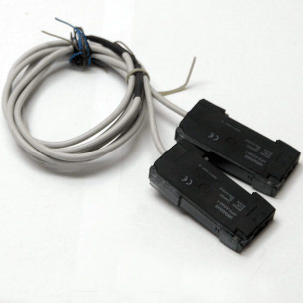 Lot of 2 Yamatake HPX-AG00-1 Digital Fiber Optic Sensors