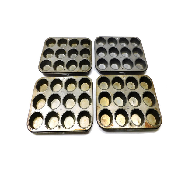 Ekco T120 12-Cup Cupcake/Muffin Baking Pan 13.75"x10.625"x1.25" (4)