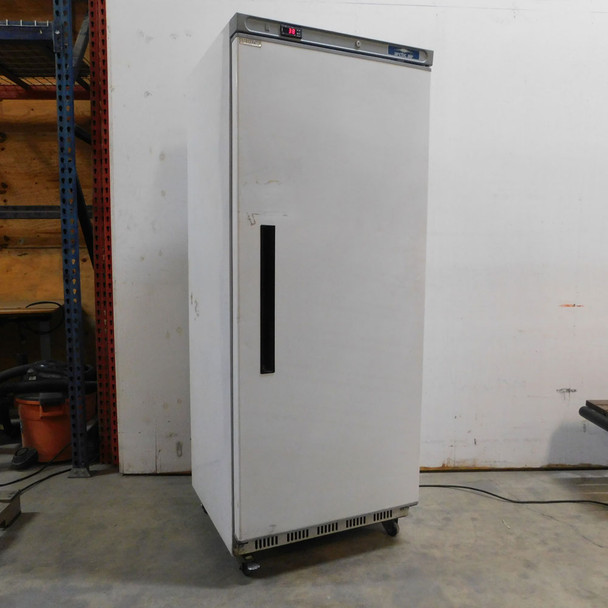 Arctic Air AWR25 25 Cu. Ft. Mobile Reach-In Refrigerator 30.75" Wide