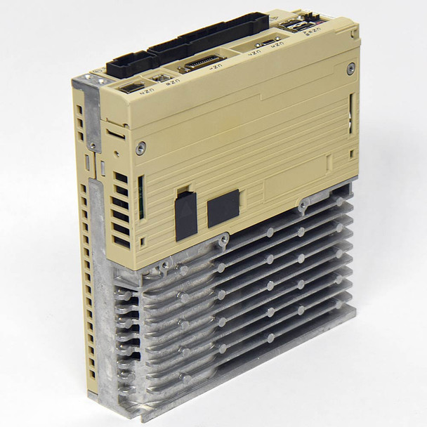 Yaskawa Electric SGDV-2R8A15A Servo Drive 0-230VAC 400W