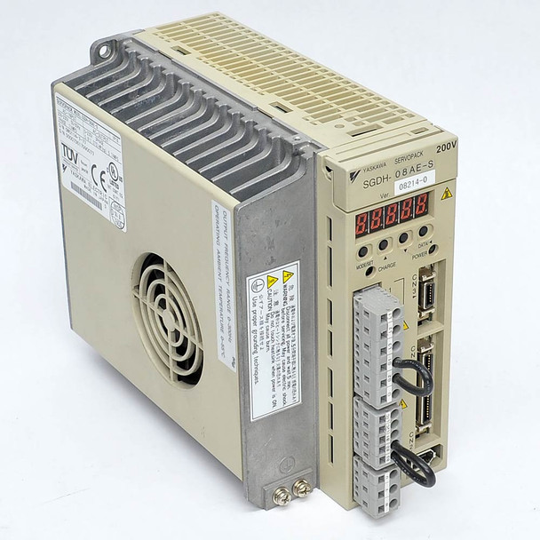 Yaskawa SGDH-08AE-S Servopack VFD Motor Drive Phase Converter 800W 1HP 200-230V