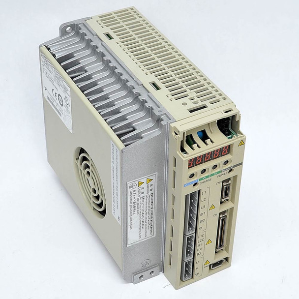 Yaskawa SGDH-08AE-S Servopack VFD Motor Drive 800W 1HP 200-230V 3 Phase