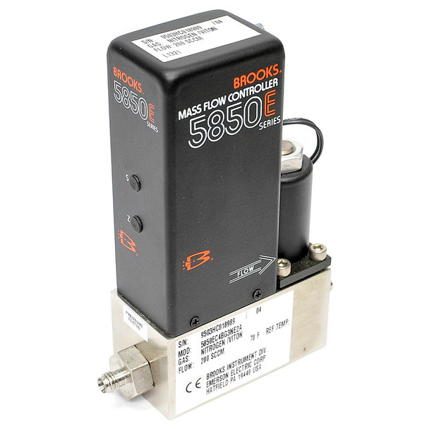 Brooks 5850E Mass Flow Controller 200SCCM N2 15-Pin 1/8" 5850EC4BG3NE2A - Parts