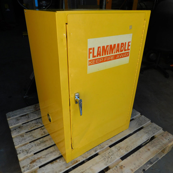 Sandusky Flammable Liqiud Storage Cabinet 12-Gallon 35" x 18" x 23" Yellow