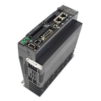 Omron R88D-KN04H-ECT EtherCAT AC Servo Drive 0-240V 3PH 2.6A 0