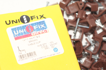 100 x Brown 6mm FT&E Flat Cable Clips for Twin Coax Cable Webro WF100, 13mm Wide