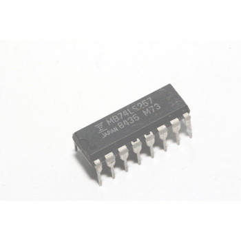 MB74LS257 Quad 2-Input Multiplexer 3-State 16 Pin DIL Fujitsu Device