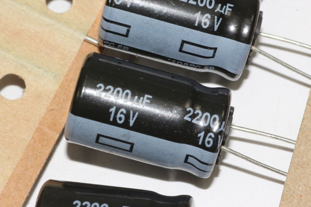 5 X Panasonic Ultra Low ESR 105 Degrees FR Range Radial Electrolytic Capacitors