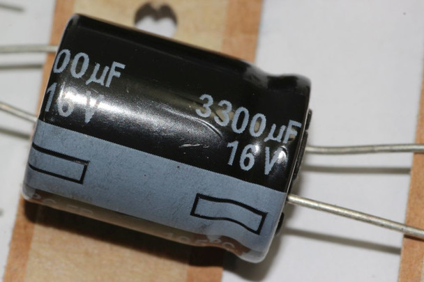 5 X Panasonic Ultra Low ESR 105 Degrees FR Range Radial Electrolytic Capacitors