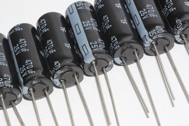 10 x Panasonic 470uF 25V EEUFR1E471L Slim Ultra Low ESR Electrolytic Capacitors