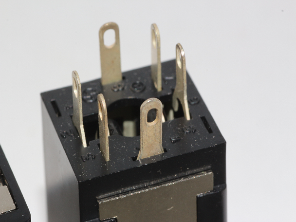 2 x Stereo 1/4 Inch 6.35mm Chassis Mount Switched Jack Socket, Headphone Socket 2 x Stereo 1/4 Inch 6.35mm Chassis Mount Switched Jack Socket, Headphone Socket