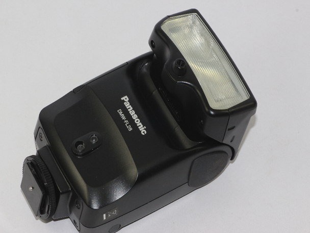 Panasonic DMW-FL28 Flash Gun for Lumix Cameras DMC-FZ10, DMC-FZ30, DMC-LC5B