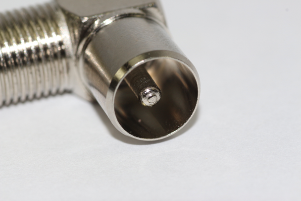 4 x Right Angled 90 Degree F Connector Female Socket to Coax TV Male Aerial Plug